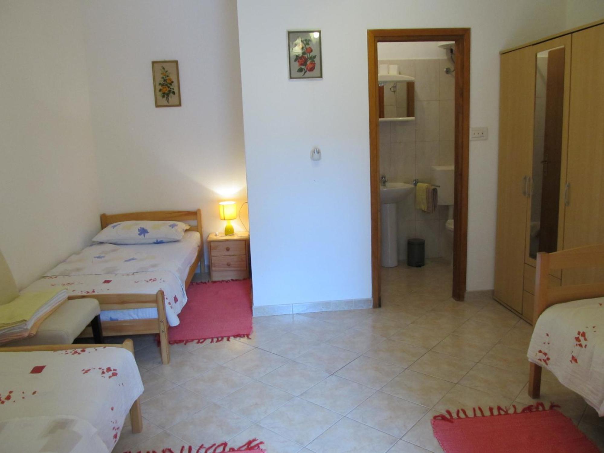 Apartments Vesna With Pool - New! Sveti Lovreč Pazenatički Rum bild
